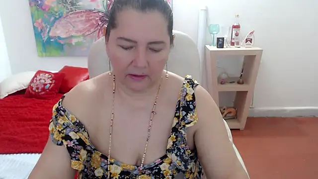 leonela 69 online show from 12/05/25, 03:26