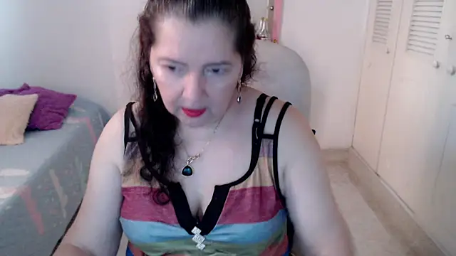 leonela 69 online show from 07/24/26, 10:08