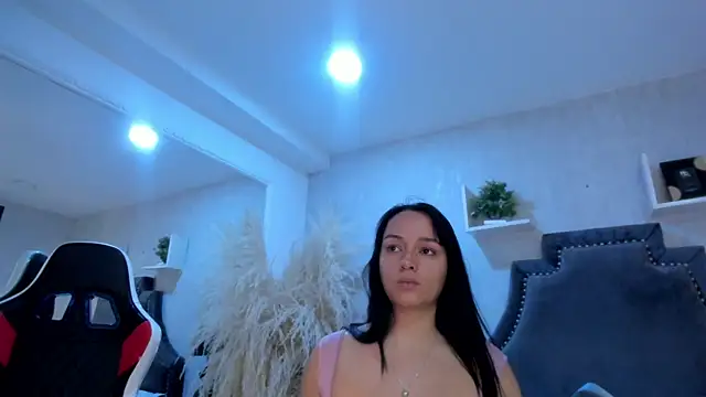 EmiliaRose  online show from 04/09/26, 09:20