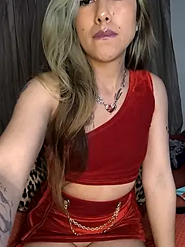 Tiff Doll online show from 11/21/25, 07:56