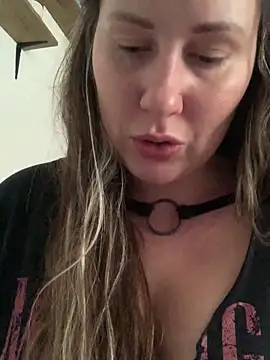 Mona Plus online show from 03/12/25, 04:02