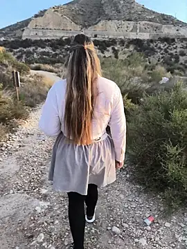 Mona Plus online show from 10/16/25, 06:47