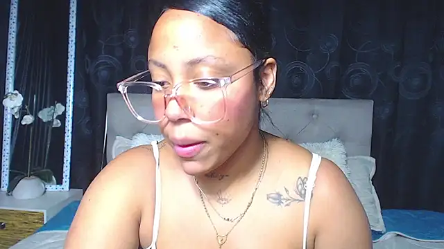 rebeka kenye online show from 03/04/25, 09:22