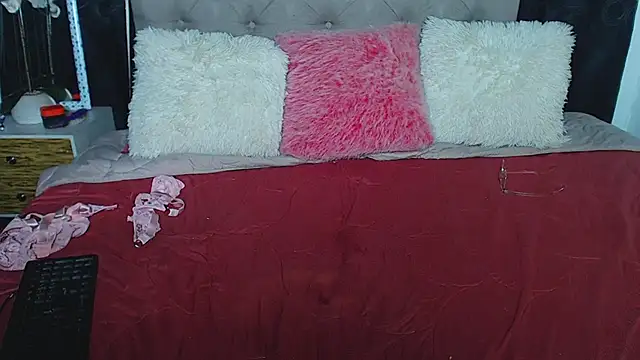 rebeka kenye online show from 03/23/25, 12:26