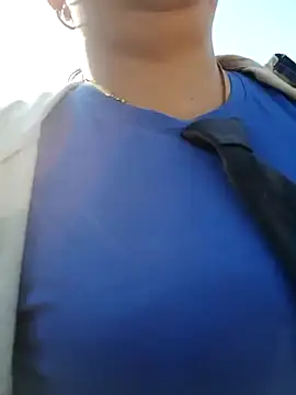 Snapshot of promiscuous-indecent-momm chatting on 02/19/25, 01:39 promiscuous-indecent-momm online show from 02/19/25, 01:39