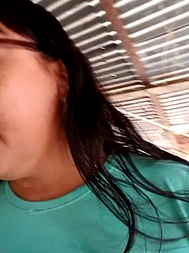 Snapshot of promiscuous-indecent-momm chatting on 02/20/25, 01:40 promiscuous-indecent-momm online show from 02/20/25, 01:40