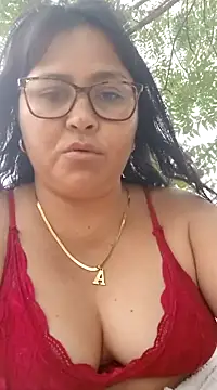 Snapshot of promiscuous-indecent-momm chatting on 02/22/25, 04:51 promiscuous-indecent-momm online show from 02/22/25, 04:51