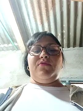 Snapshot of promiscuous-indecent-momm chatting on 02/22/25, 08:09 promiscuous-indecent-momm online show from 02/22/25, 08:09