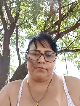 Snapshot of promiscuous-indecent-momm chatting on 02/24/25, 05:09 promiscuous-indecent-momm online show from 02/24/25, 05:09