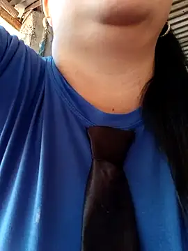 Snapshot of promiscuous-indecent-momm chatting on 02/25/25, 02:22 promiscuous-indecent-momm online show from 02/25/25, 02:22