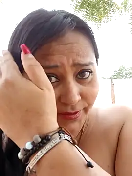 Snapshot of promiscuous-indecent-momm chatting on 03/04/25, 06:50 promiscuous-indecent-momm online show from 03/04/25, 06:50