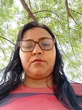 Snapshot of promiscuous-indecent-momm chatting on 03/10/25, 02:05 promiscuous-indecent-momm online show from 03/10/25, 02:05