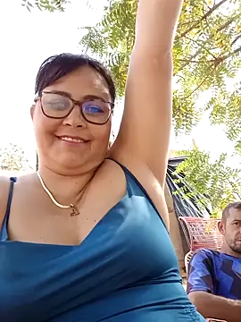 Snapshot of promiscuous-indecent-momm chatting on 03/19/25, 07:38 promiscuous-indecent-momm online show from 03/19/25, 07:38