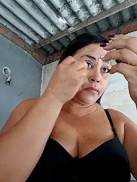 Snapshot of promiscuous-indecent-momm chatting on 09/22/25, 02:41 promiscuous-indecent-momm online show from 09/22/25, 02:41