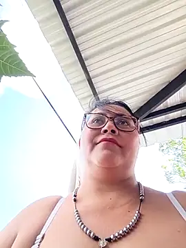 Snapshot of promiscuous-indecent-momm chatting on 10/14/25, 07:47 promiscuous-indecent-momm online show from 10/14/25, 07:47