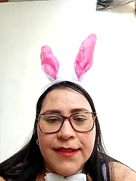 Snapshot of promiscuous-indecent-momm chatting on 10/29/25, 07:15 promiscuous-indecent-momm online show from 10/29/25, 07:15