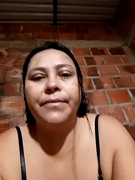 Snapshot of promiscuous-indecent-momm chatting on 11/05/25, 10:15 promiscuous-indecent-momm online show from 11/05/25, 10:15