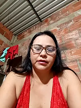 Snapshot of promiscuous-indecent-momm chatting on 12/22/25, 10:12 promiscuous-indecent-momm online show from 12/22/25, 10:12