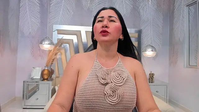 Snapshot of Layla_palmer chatting on 02/14/25, 11:20 Layla palmer online show from 02/14/25, 11:20