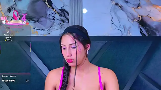 Snapshot of YesyHills chatting on 09/30/25, 07:08 YesyHills online show from 09/30/25, 07:08