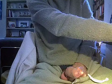 createur34 online show from 02/25/26, 08:24