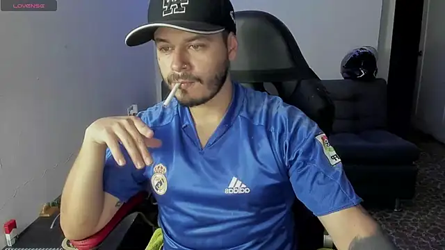 Snapshot of ragnar_lothbrok777 chatting on 11/09/25, 11:03 ragnar lothbrok777 online show from 11/09/25, 11:03