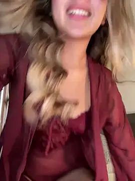 Hornyholly   online show from 03/20/26, 04:01