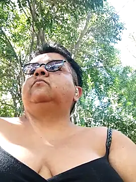 Snapshot of erinadarling79 chatting on 02/13/26, 03:08 erinadarling79 online show from 02/13/26, 03:08