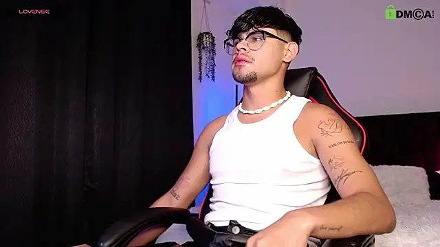 isaac-saenz online show from 09/09/25, 09:58