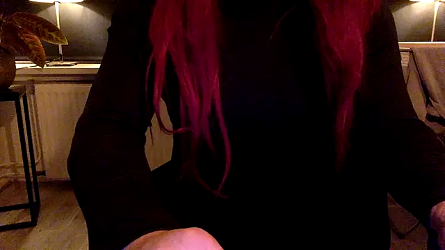 Snapshot of Bleueyez007 chatting on 02/05/26, 11:31 Bleueyez007 online show from 02/05/26, 11:31