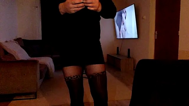 Bleueyez007 online show from 04/25/26, 09:34