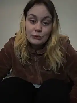 Snapshot of liess33 chatting on 02/27/26, 07:36 liess33 online show from 02/27/26, 07:36