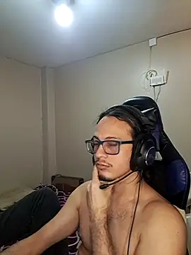 Snapshot of cholitohermoso chatting on 03/02/25, 10:05 cholitohermoso online show from 03/02/25, 10:05
