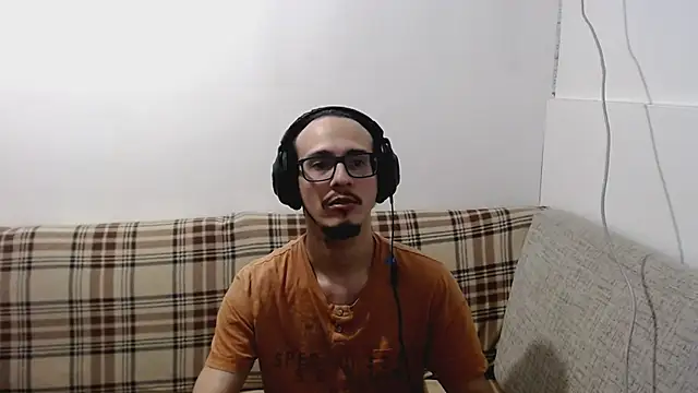 cholitohermoso online show from 06/09/26, 12:11