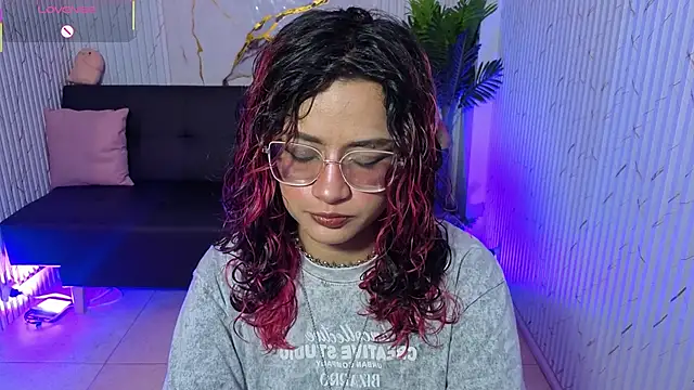 kristen tay online show from 04/22/26, 03:31