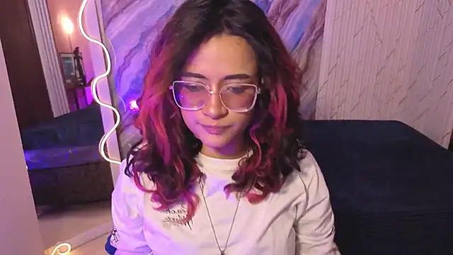 kristen tay online show from 04/24/26, 03:31