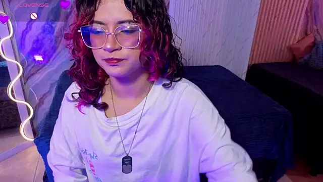 kristen tay online show from 04/30/26, 03:02