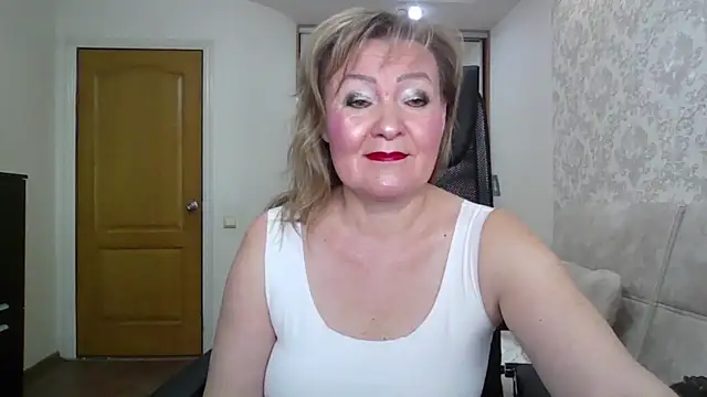 Victoria secrets  online show from 10/05/25, 06:23