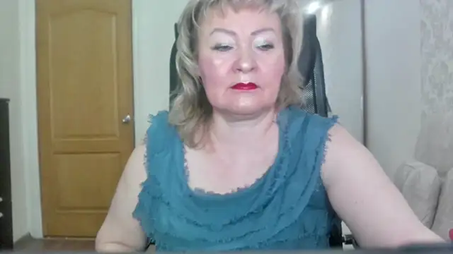 Snapshot of Victoria_secrets_ chatting on 05/16/26, 05:15 Victoria secrets online show from 05/16/26, 05:15
