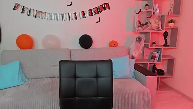 GabriellaMays online show from 10/26/25, 05:13