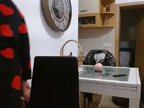 Snapshot of super_girl_1985 chatting on 02/21/25, 10:48 super girl 1985 online show from 02/21/25, 10:48