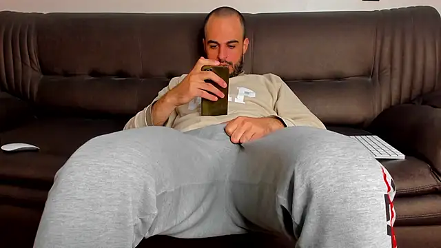 sexyhotmusclesforyou1 online show from 03/02/25, 12:22