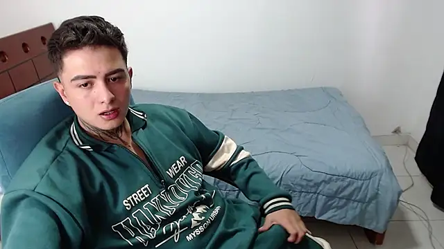 charly 2002 online show from 02/13/25, 07:21