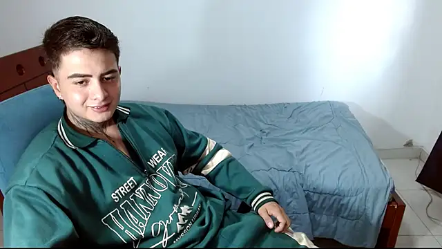 charly 2002 online show from 02/16/25, 06:21