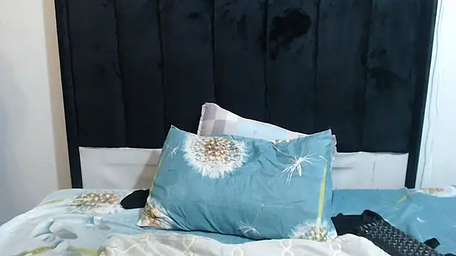 Snapshot of ComeHaveaTask chatting on 03/09/25, 09:25 ComeHaveaTask online show from 03/09/25, 09:25