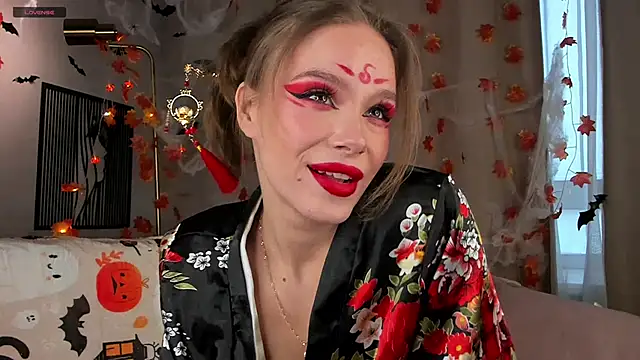 Snapshot of TaiteBayles chatting on 10/28/25, 02:37 TaiteBayles online show from 10/28/25, 02:37