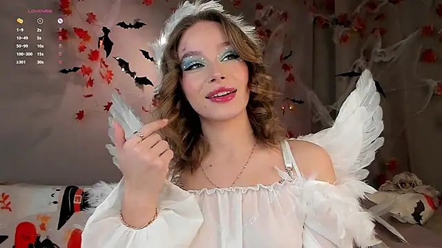 Snapshot of TaiteBayles chatting on 10/31/25, 01:28 TaiteBayles online show from 10/31/25, 01:28