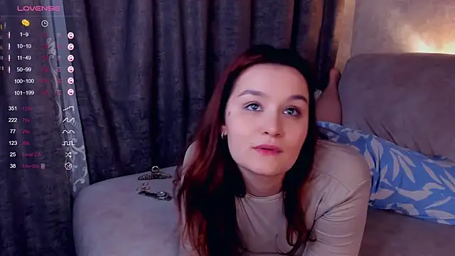 Snapshot of VeronaBlink chatting on 03/10/25, 06:12 VeronaBlink online show from 03/10/25, 06:12