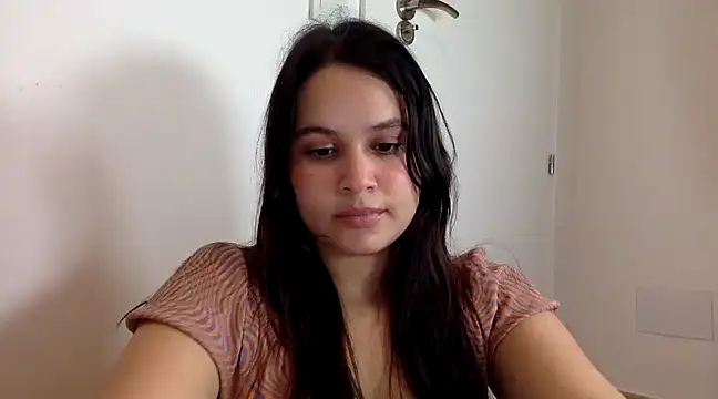 Snapshot of jasmine_smit chatting on 03/12/25, 05:38 jasmine smit online show from 03/12/25, 05:38