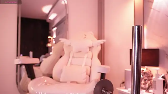 Julieta priv online show from 04/18/26, 07:07